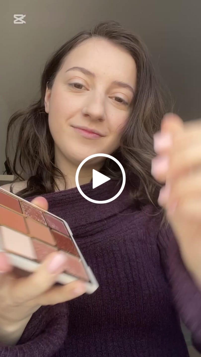 Customer video review of Paleta de machiaj