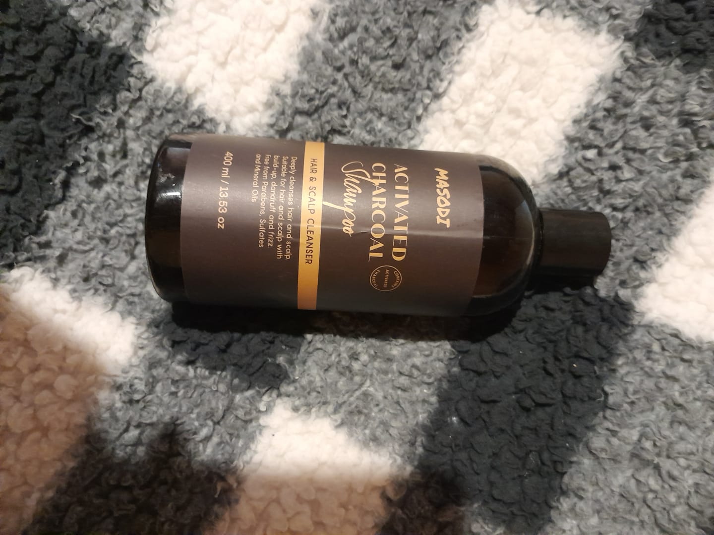 Customer photo review of Activated Charcoal Shampoo (400ml)
