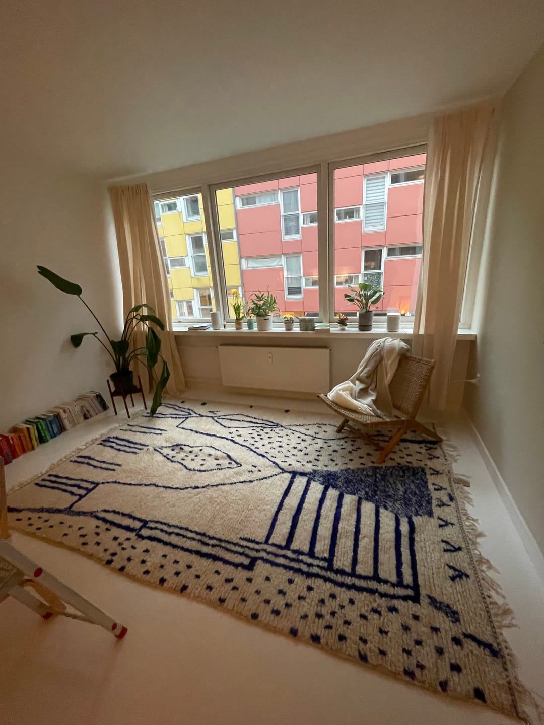 Customer photo review of Yalma- White Moroccan Rug 6x9 Azilal Blue strips  | Authentic Handmade Berber Living room Rug | 195x300 cm | 6'40x9'84 ft