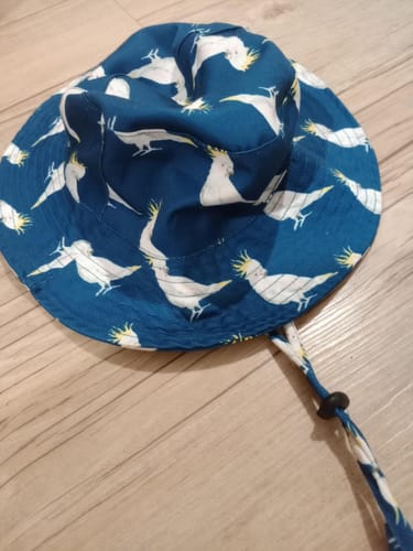 Customer photo review of Navy Cockatoo Beach Hat