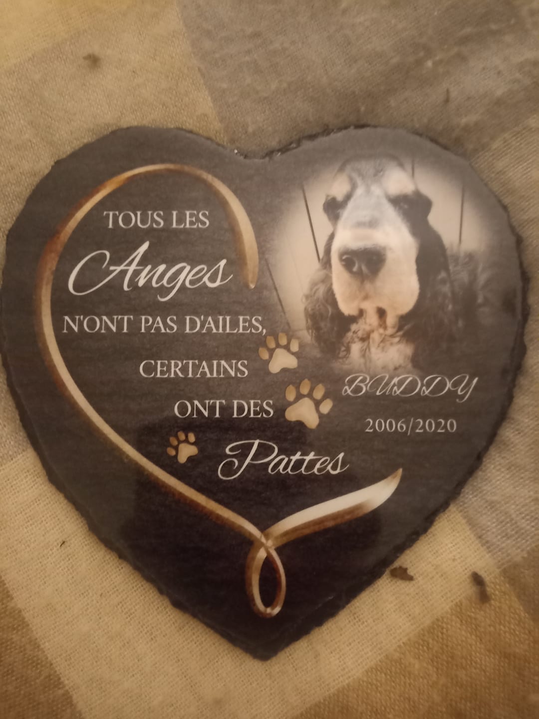 Customer photo review of Anges avec pattes - Cœur en ardoise personnalisé