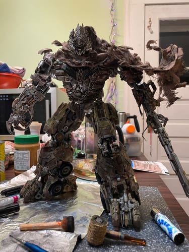 Customer photo review of 4th Party BMB DP01 DP-01 DOTM Megatron  (Oversized KO UT R05 Desperado) 35cm / 13.8"