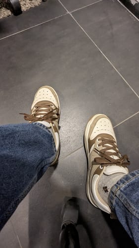 Customer photo review of LOUIS Beige Brown Men's casual sneaker
