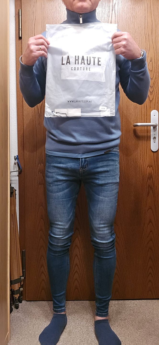Customer photo review of Dark Blue Jeans