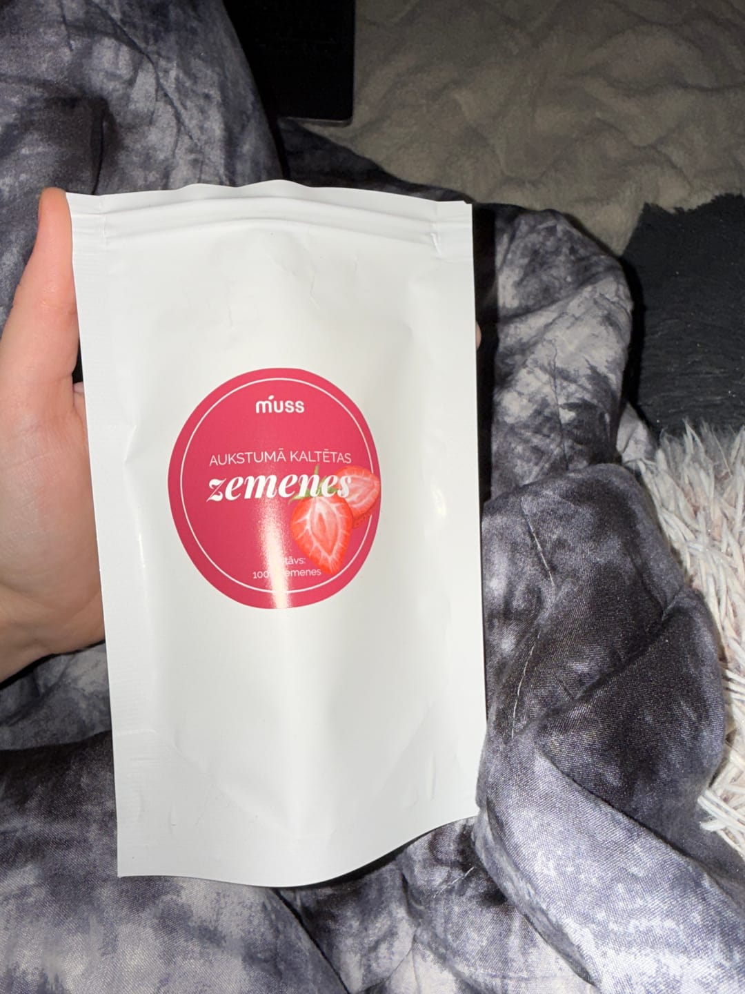 Customer photo review of Aukstumā Kaltētas Zemenes