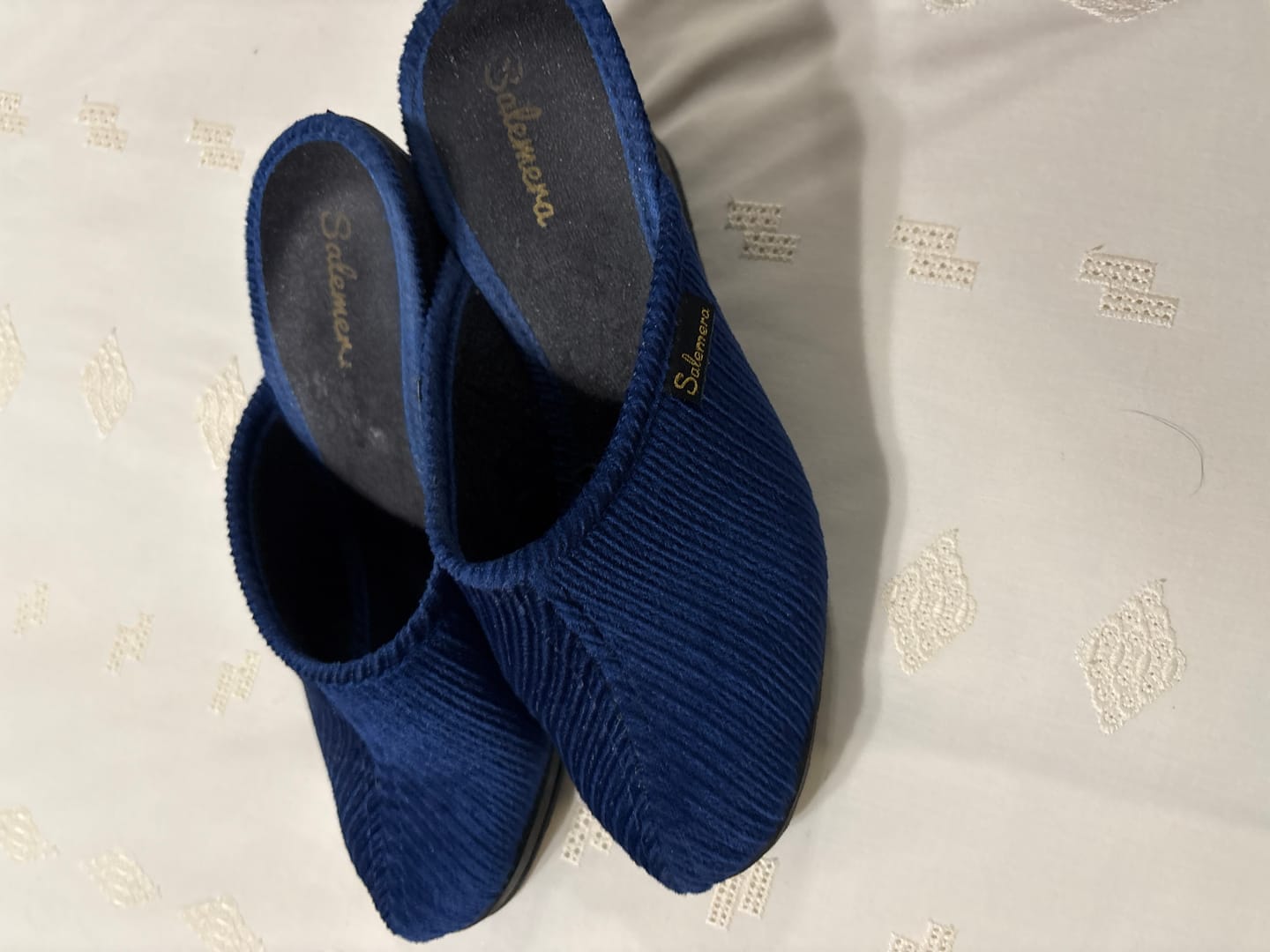 Customer photo review of Zueco alto de pana Salemera