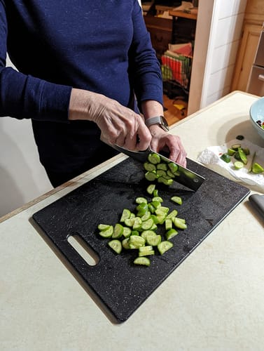 Customer photo review of Slicer-Style Easy Handle Chef Knife