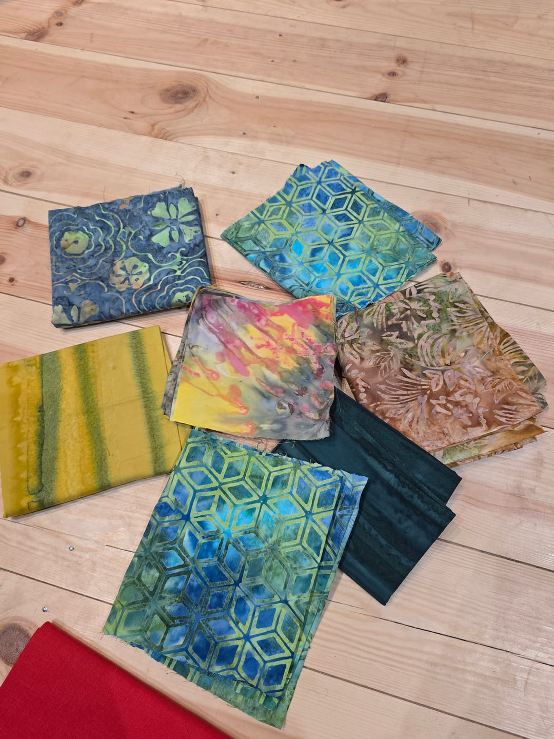 Customer photo review of Remnant Batik Fabric 100% Cotton Bundle (100g or 250g)
