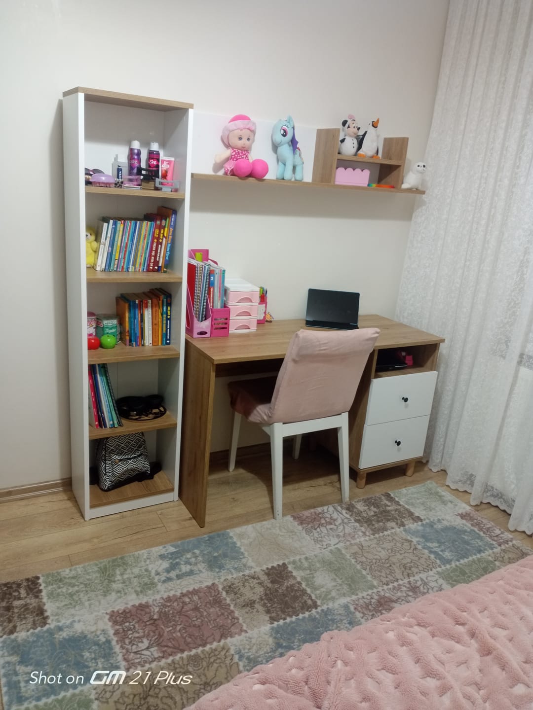 Customer photo review of Rani HA115 Çekmeceli Kitaplıklı Çalışma Ofis Bilgisayar Masası Sepet Ceviz - Antrasit