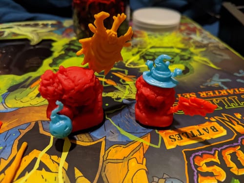Customer photo review of Monster Pack 5: Magmass and Kracklings