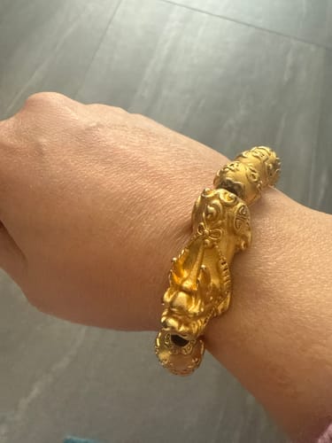 Customer photo review of Dragon's Wealth Gold Pixiu Bracelet