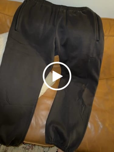 Customer video review of Women's Fleece Jogging Pant - Yeezy Gap Engineered by Balenciaga - 3 Colors Available