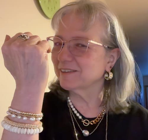 Customer photo review of Beth Hoop