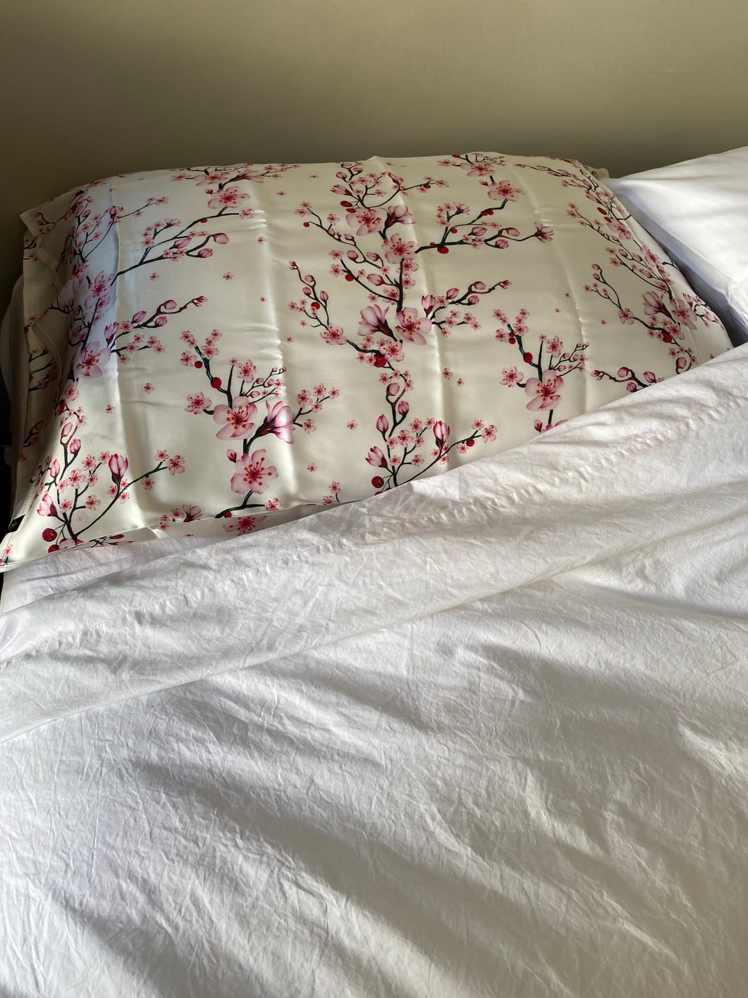 Customer photo review of Cherry Blossom Pure Silk Pillowcase