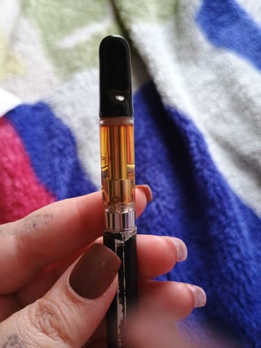 Customer photo review of THC CANDYLAND Full Spectrum 510 Thread Vape Cartridge 1000mg 1 gram