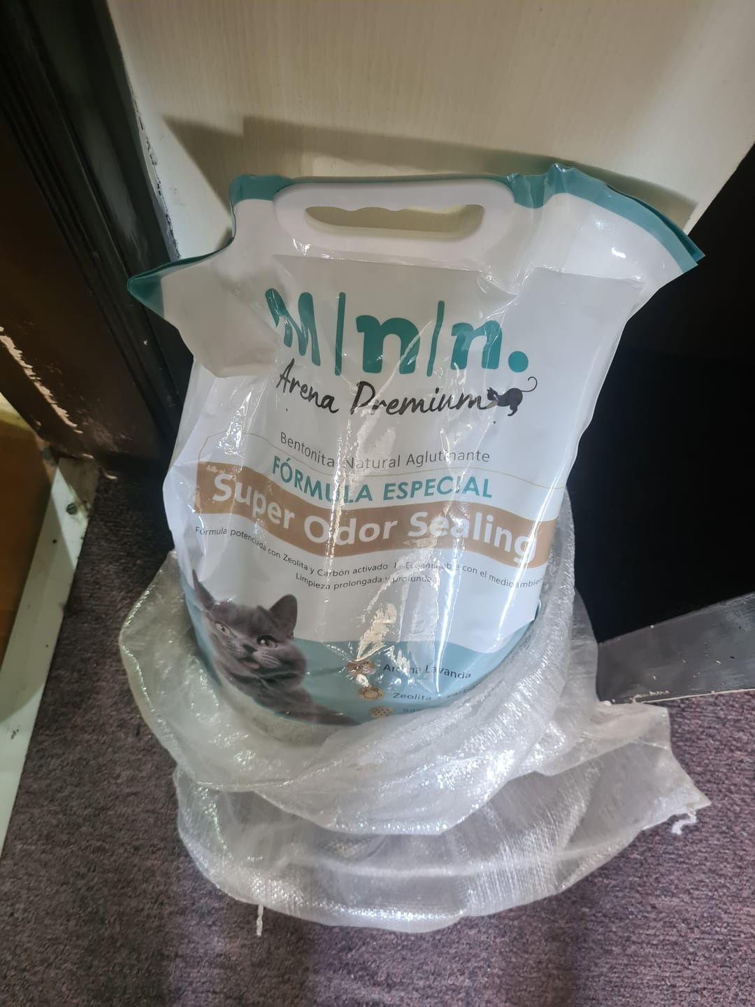 Customer photo review of Arena Minino 24kg - Carbón Activado [Nueva]