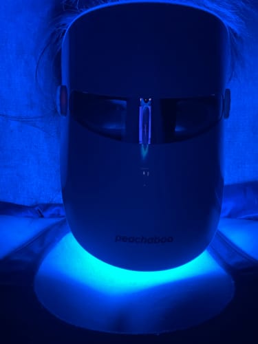 Customer photo review of Peachaboo Glo LED Light Therapy Mask