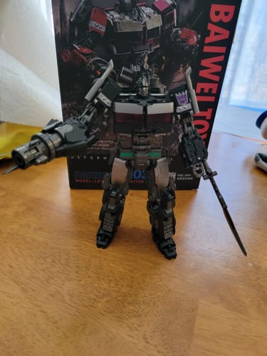 Customer photo review of 4th party BW BAIWEI TW1030C TW-1030C KO Buzzworthy Bumblebee Studio Series SS-102 SS102 RotB Rise of the Beast Nemesis Prime Black Version 18cm / 7"