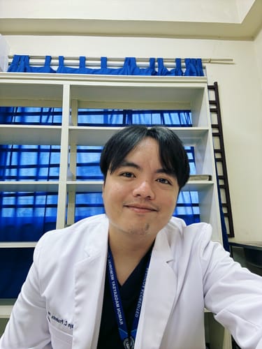 Customer photo review of Long Sleeves Blazer Pro+® - Men / White