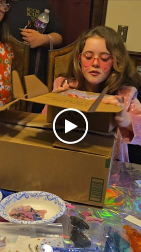 Customer video review of Gift packaging