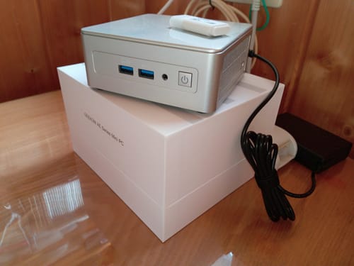 Customer photo review of GEEKOM NUC AE8 ミニPC AMD Ryzen R7-8845HS/R9-8945HS