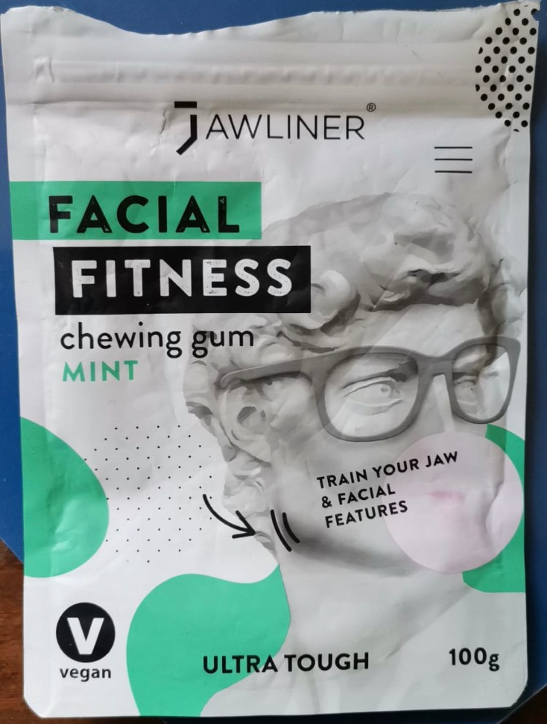 Customer photo review of JAWLINER® Fitness Chewing Gum Cinnamon/Honey