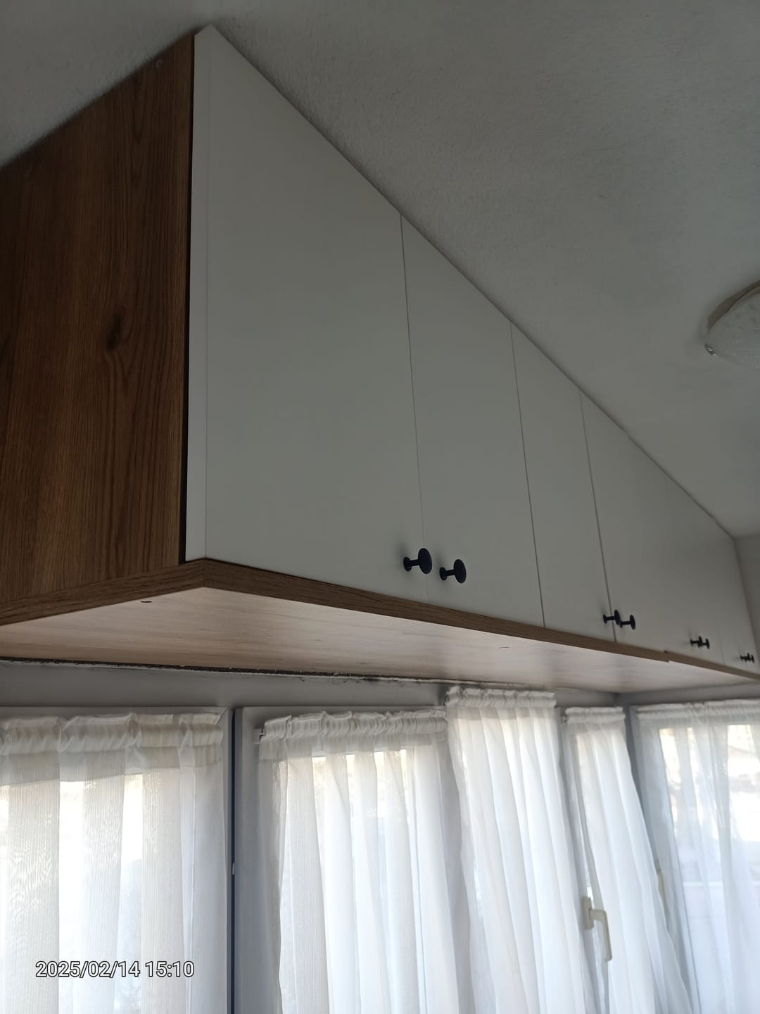 Customer photo review of Rani BA120 Gardırop Üst Modülü Çok Amaçlı Dolap Sepet Ceviz - Beyaz
