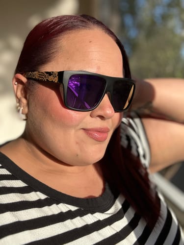 Customer photo review of Mis Raíces Purple