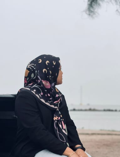 Customer photo review of Berangan Square (Black)