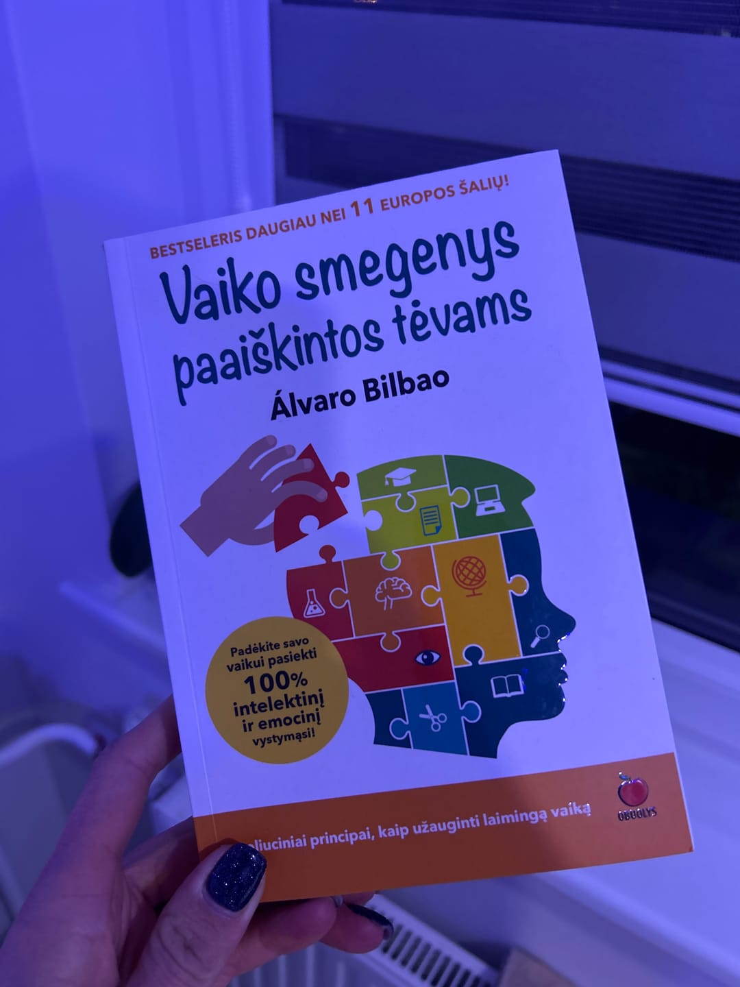 Customer photo review of Vaiko smegenys paaiškintos tėvams: revoliuciniai principai, kaip užauginti laimingą vaiką