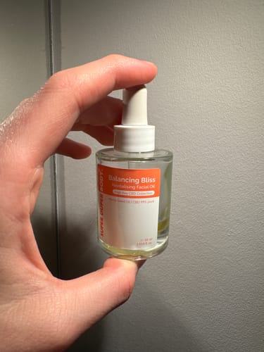 Customer photo review of Revitalising Facial Oil