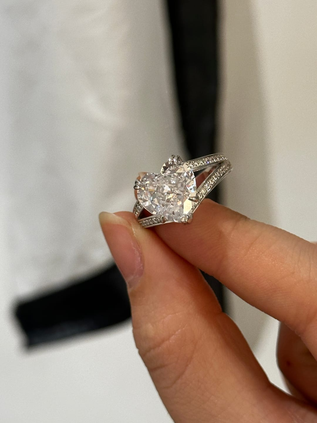 Customer photo review of Louily Exquisite 5.0 Carat Heart Cut Engagement Ring In Sterling Silver
