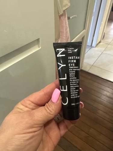 Customer photo review of Crème Anti Cernes et Rides Instantanée