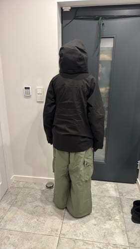 Customer photo review of Women's Army Green Lightweight Inner Leg Vents Baggy Snow Pants