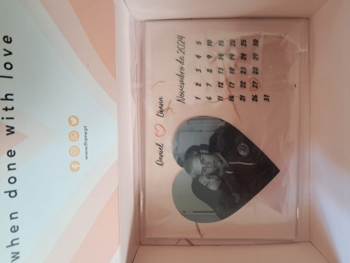 Customer photo review of Lâmpada Dia Especial no Calendário - Personalizado