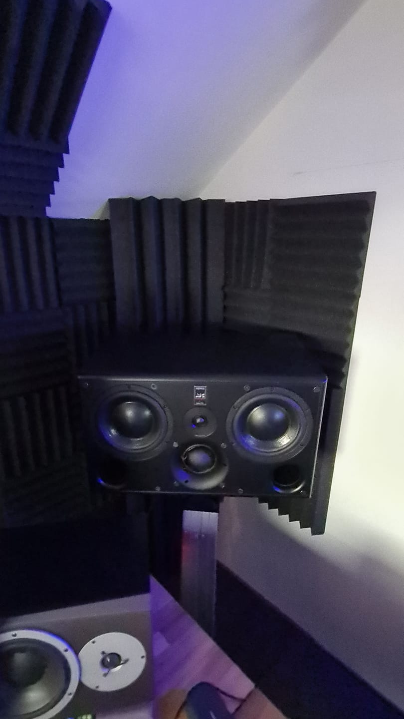Customer photo review of Set Bass Traps 16 Stuks - Zware Uitvoering - 30x60cm