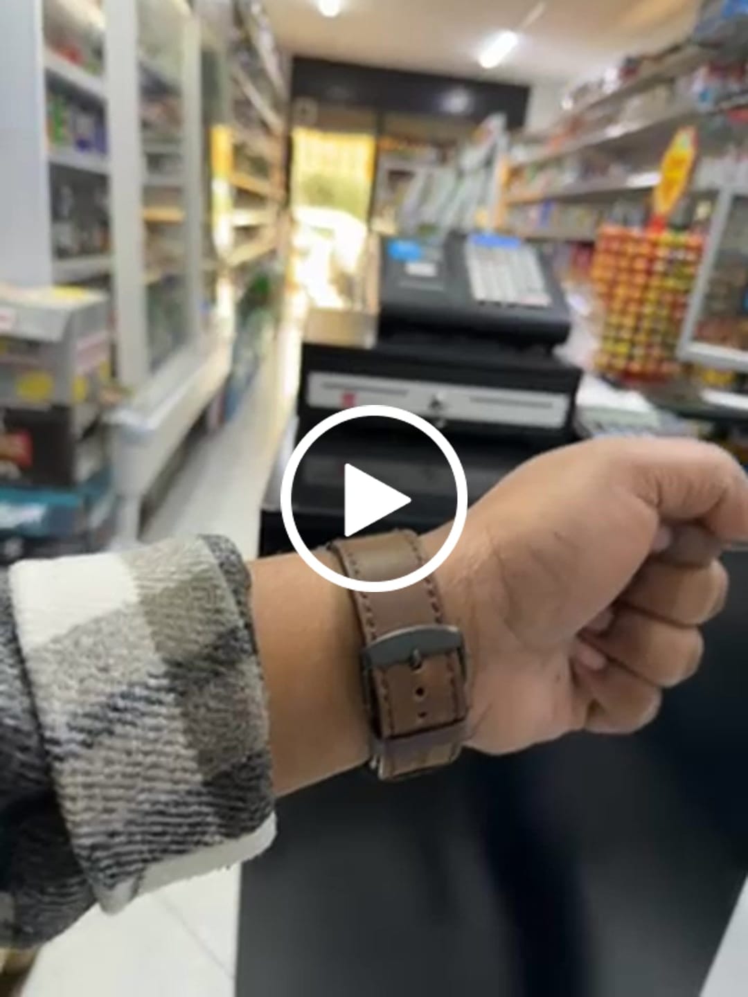 Customer video review of Curren Sofia® orologio uomo pelle