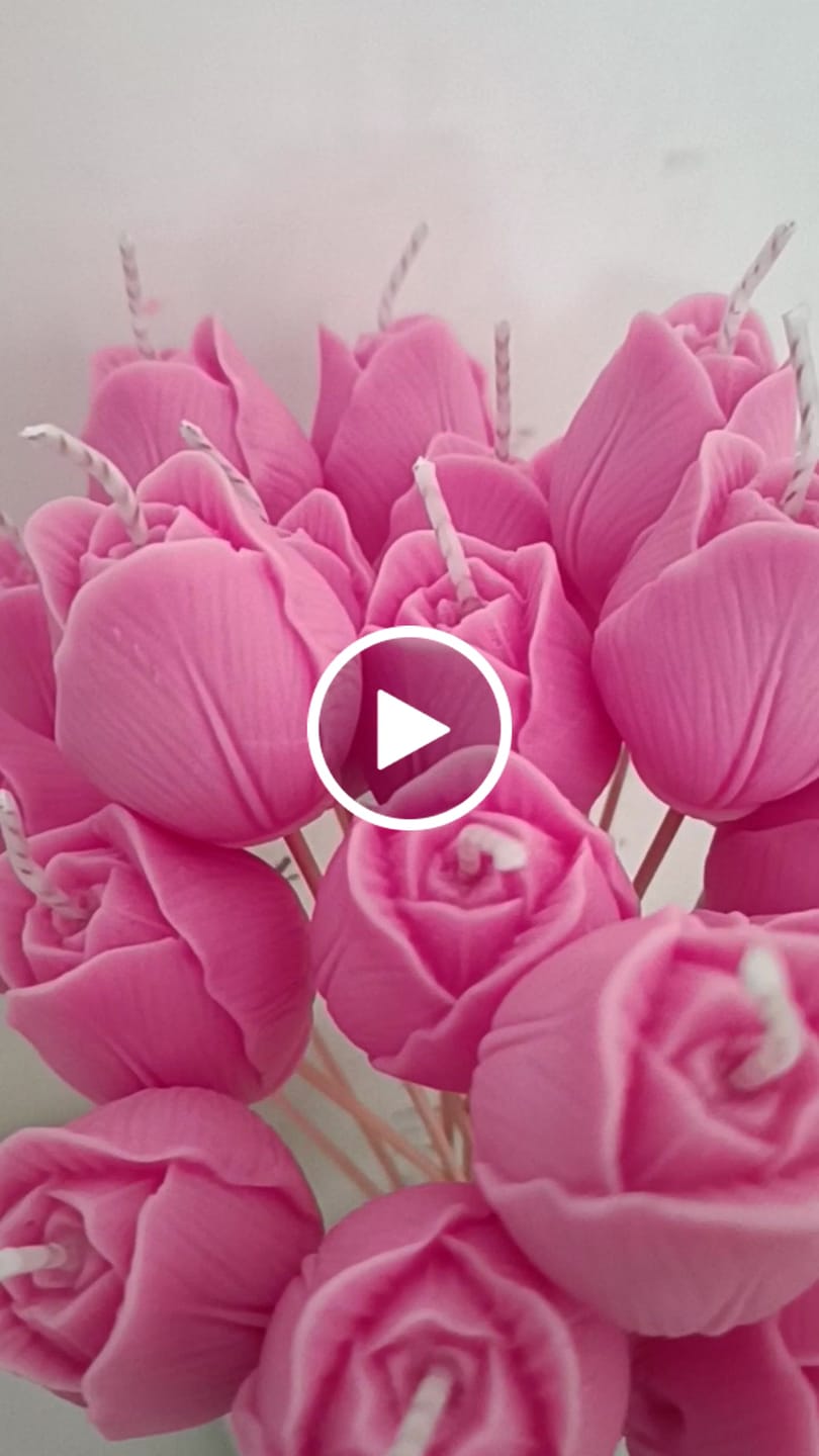 Customer video review of Colorante líquido para velas MAGENTA