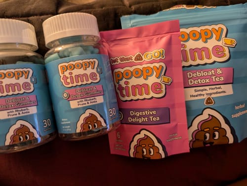 Customer photo review of Poopy Time Debloat & Detox Gummies