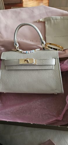 Customer photo review of The Kate Bag