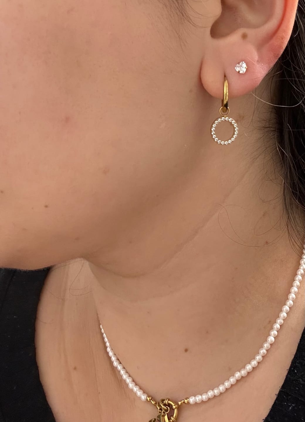 Customer photo review of Bright Heart Ohrstecker | 18K vergoldet