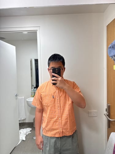 Customer photo review of Vintage Cropped Shirt (M)