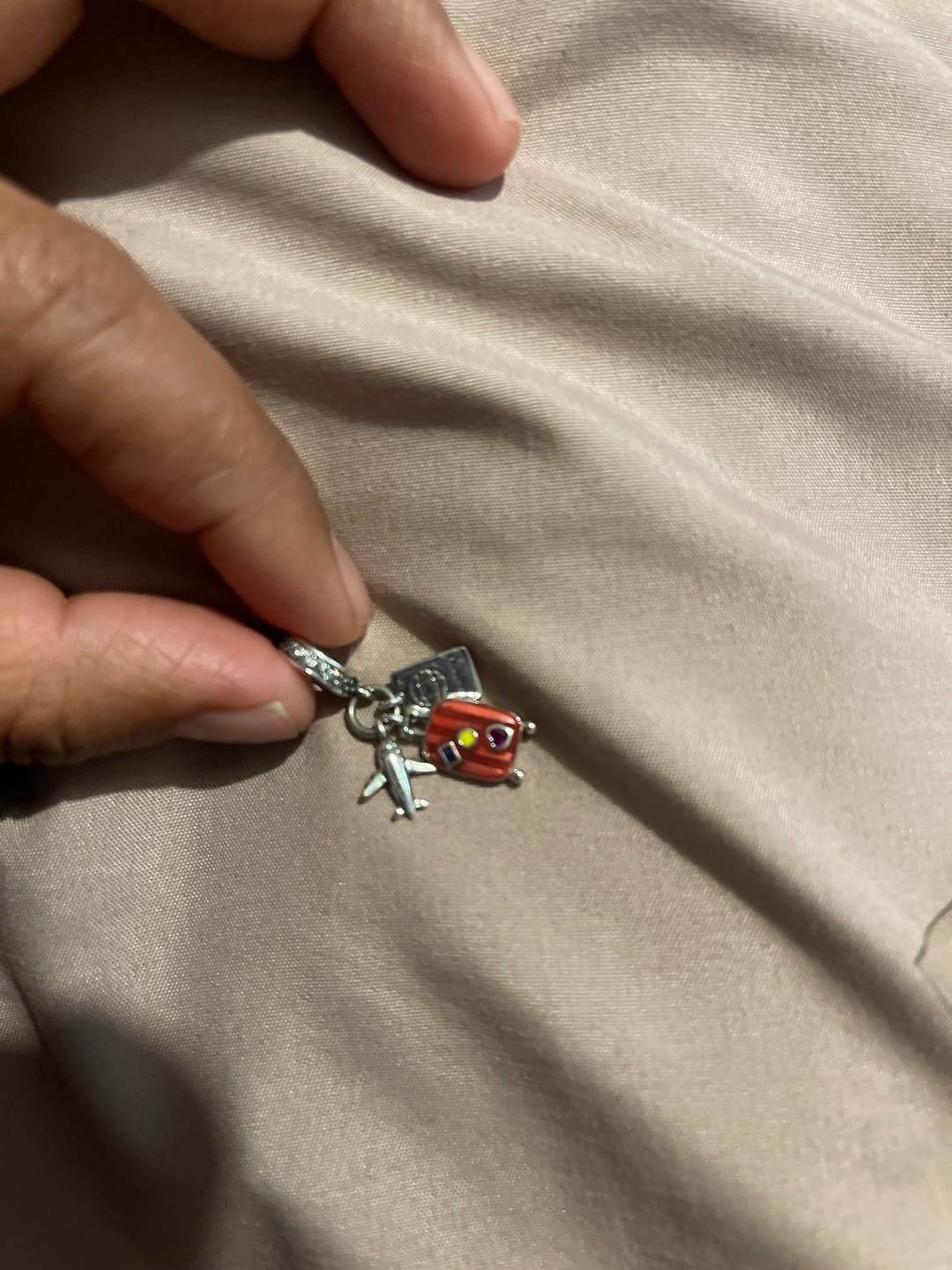 Customer photo review of Charm Viaje al Mundo
