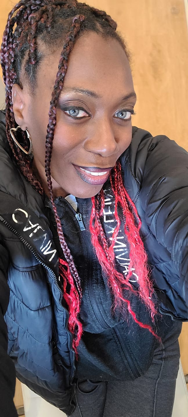 Customer photo review of Elite Sandy Gray Prescription Colored Contact Lenses