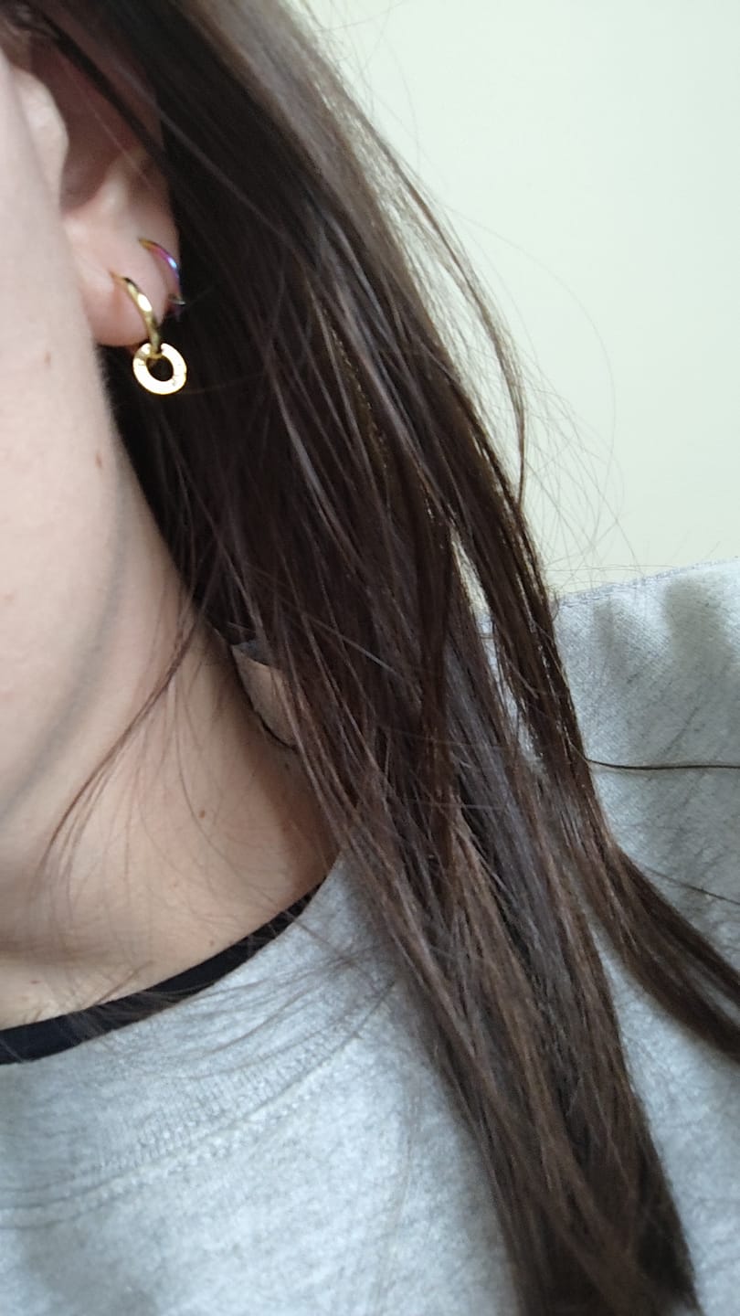 Customer photo review of Pendientes Aros Enlazados