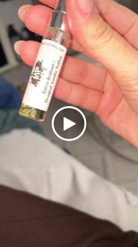 Customer video review of Shaghaf Vanilla Toffee