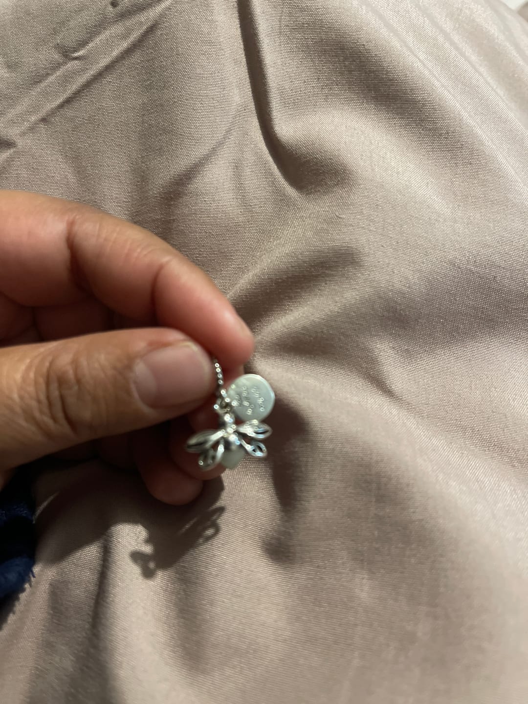 Customer photo review of Charm Luciernaga Evangeline "Iluminas Mi Vida" Fluorescente