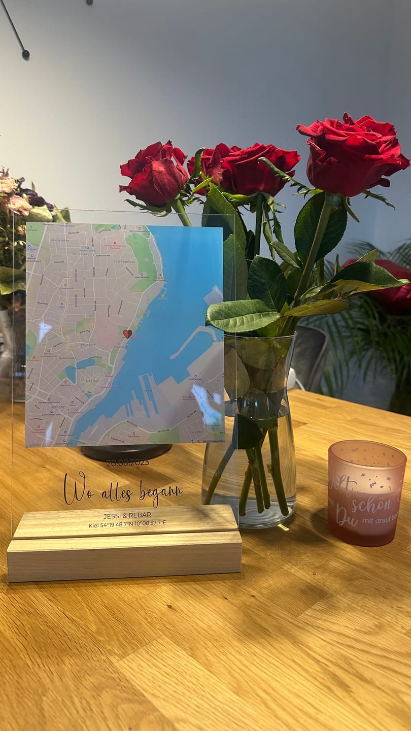 Customer photo review of "Unser Ereignis" - Personalisierte Acryltafel