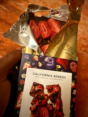 Customer photo review of California Berries Gourmet Chocolate Bar