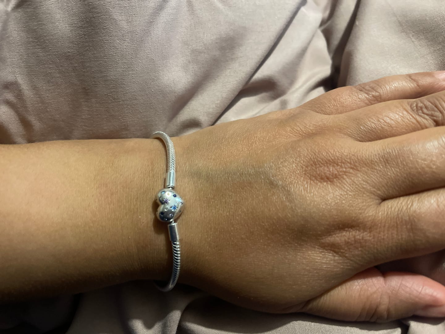 Customer photo review of Pulsera Corazón Noche Estrellada